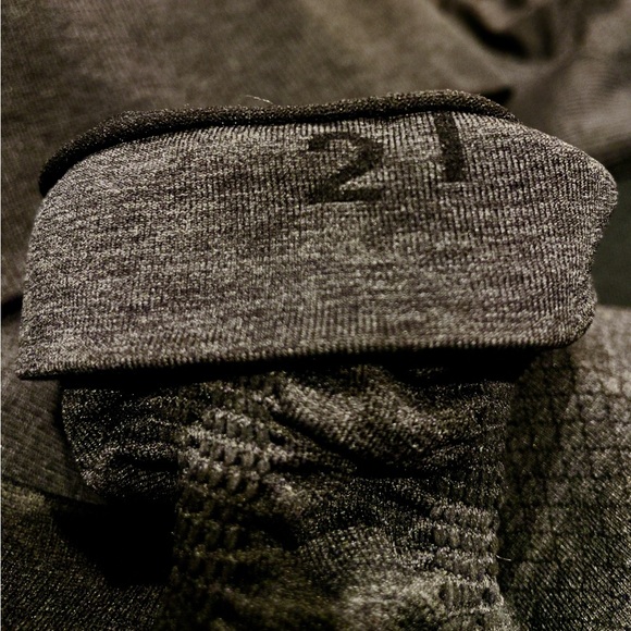 Lululemon In The Flow Crop II - Picture 8 of 11